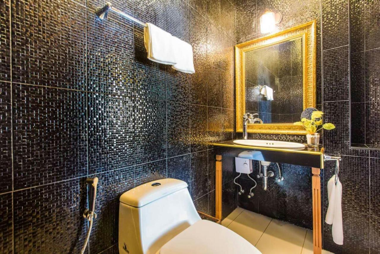ホテル Yadana Chiangmai チエンマイ 部屋 写真