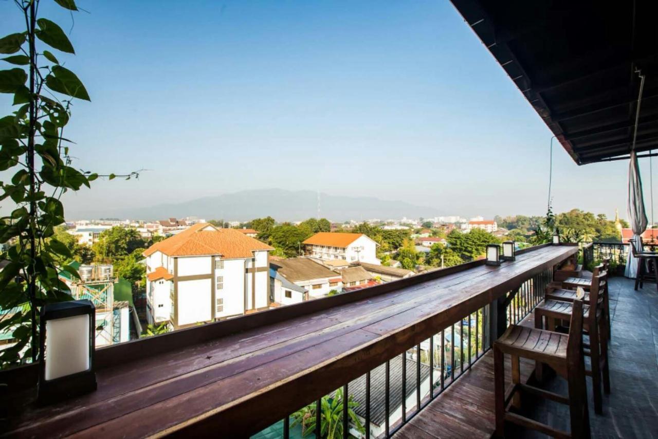 ホテル Yadana Chiangmai チエンマイ 部屋 写真