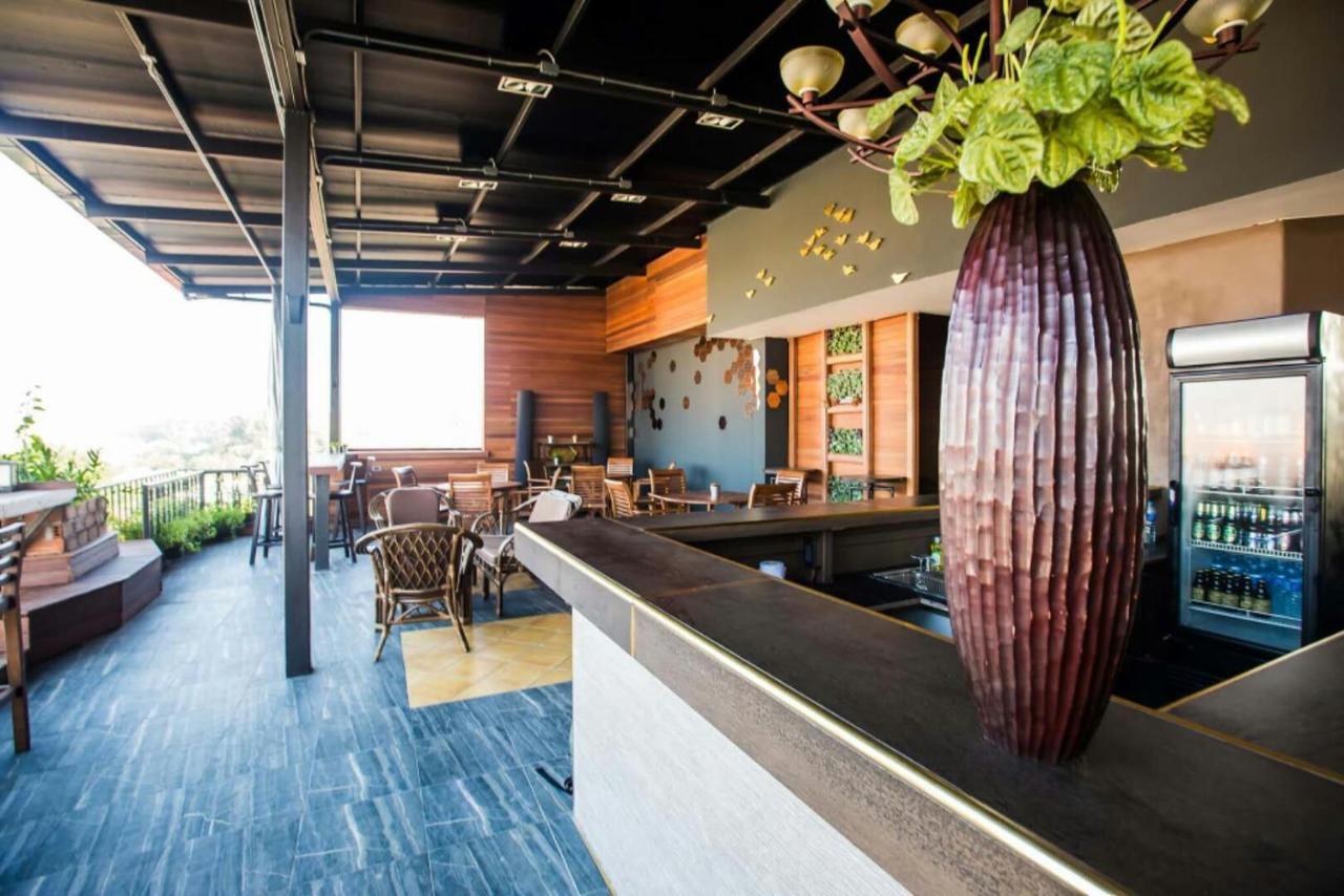 ホテル Yadana Chiangmai チエンマイ 部屋 写真